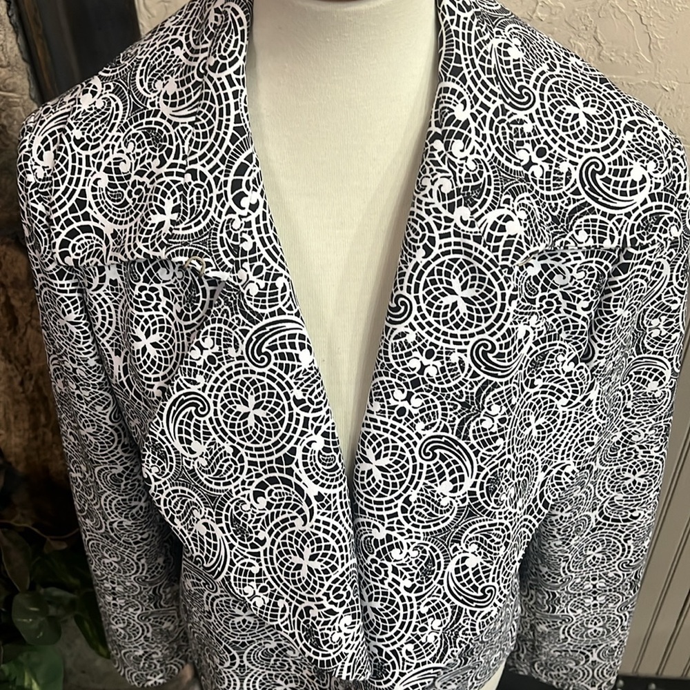 Anne Klein Jacket - Picture 2 of 6